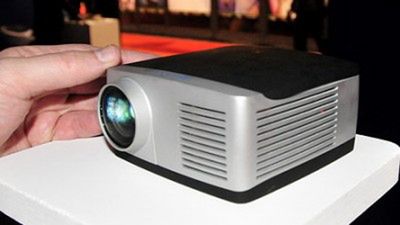 Mały nie znaczy słaby - niewielki projektor 720p 1