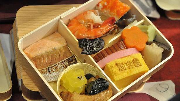 Japońskie pudełko na żywność za 229 tys. dolarów! Dlaczego tak drogo? 1