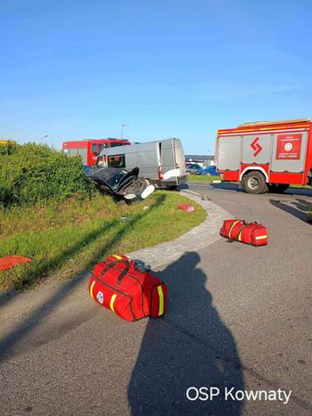 Karambol sześciu aut na DK50. Sześć osób w szpitalu