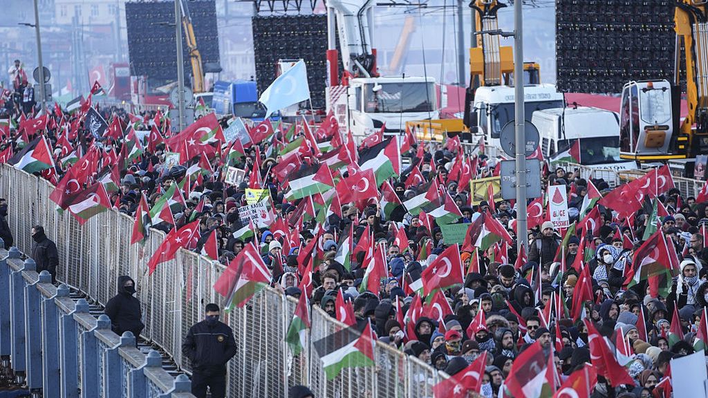 "Nie zapomnimy o Palestynie". Pół miliona osób na marszu w Stambule