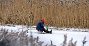 Nawet zimą będzie można iść na ryby. O tych zasadach trzeba pamiętać