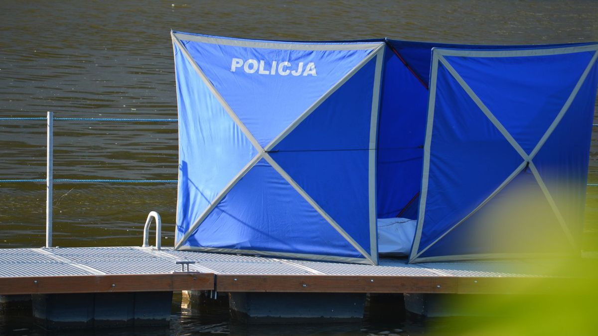 zdjęcie ilustracyjne/ kajakarz utonął na spływie