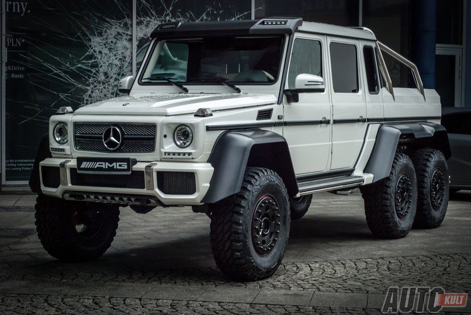 Mercedes G63 AMG 6x6 stał się hitem w Polsce!