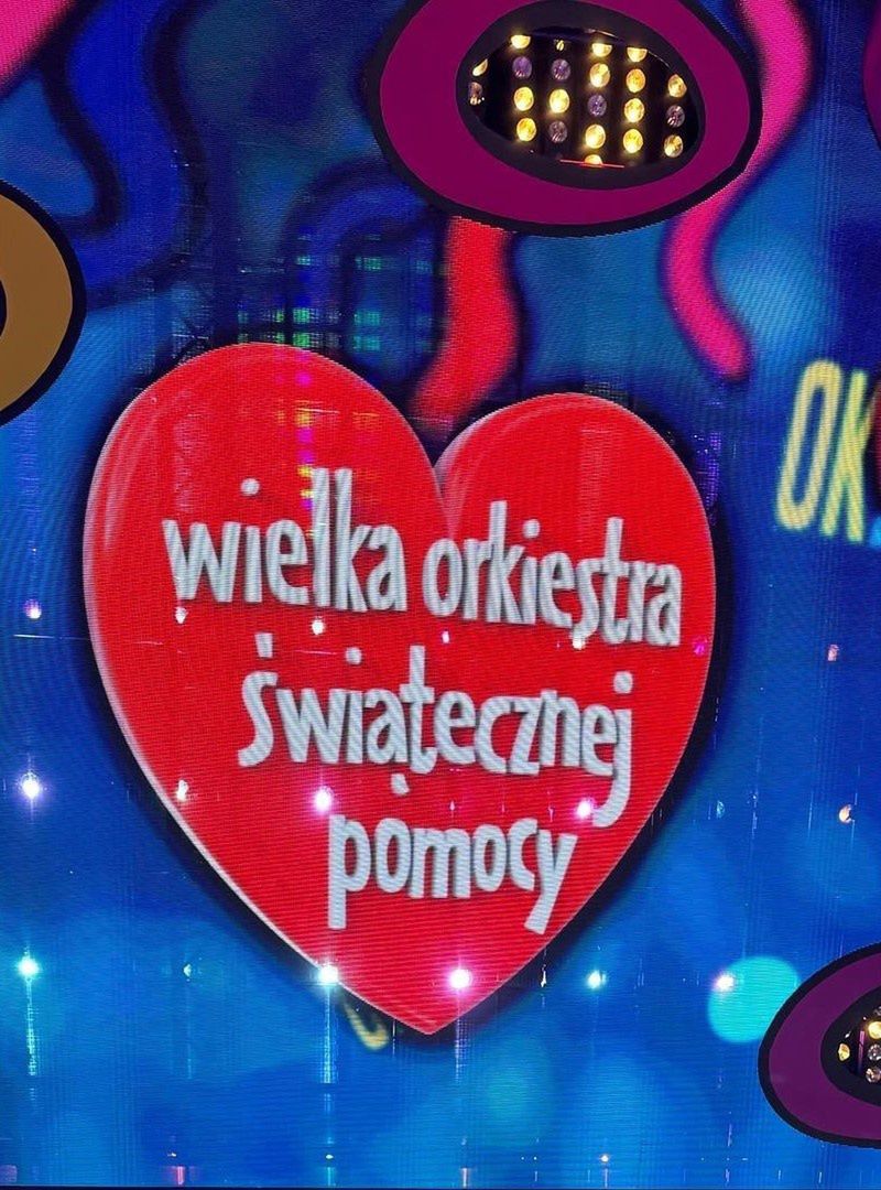 Katarzyna Sokołowska wspiera WOŚP z partnerem i synkiem