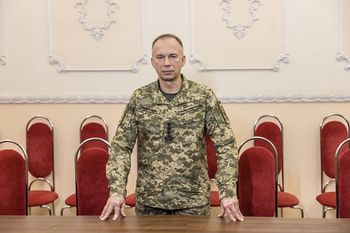 Zełenski go zdymisjonował. Syrski zabrał głos