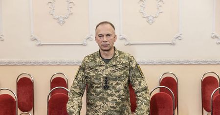 Zełenski go zdymisjonował. Syrski zabrał głos