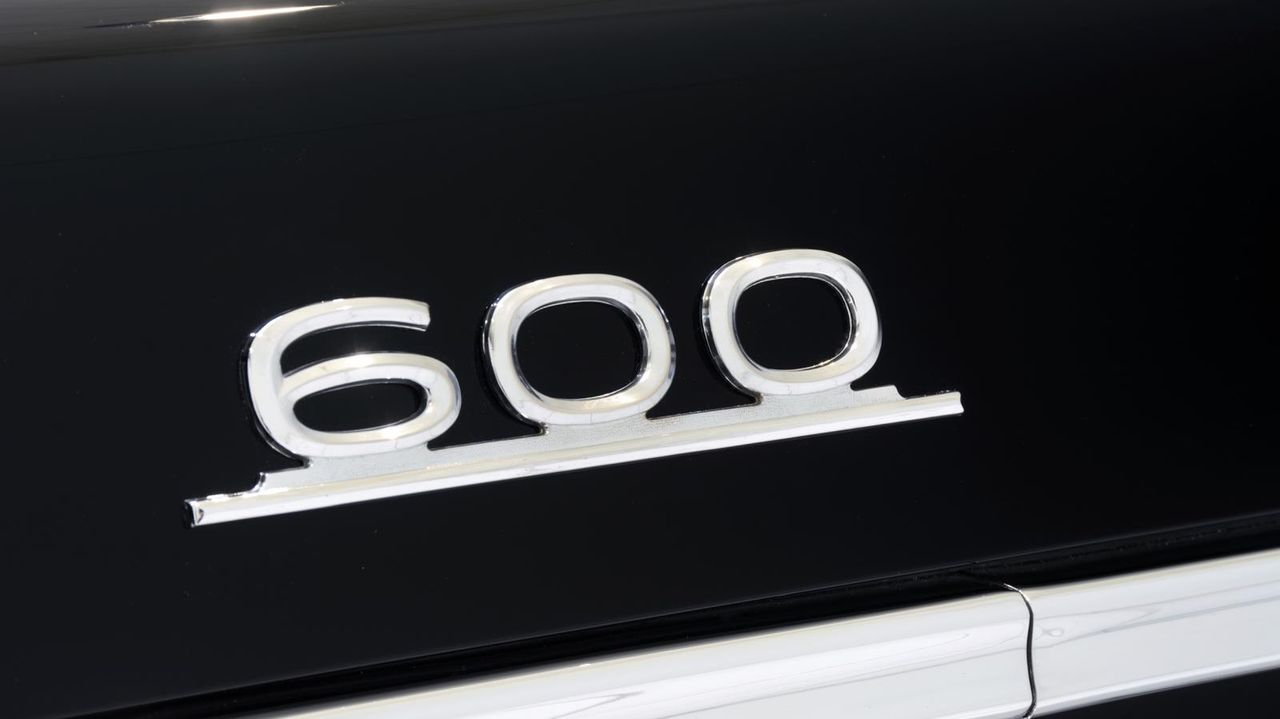 Mercedes-Benz S600 Pullman