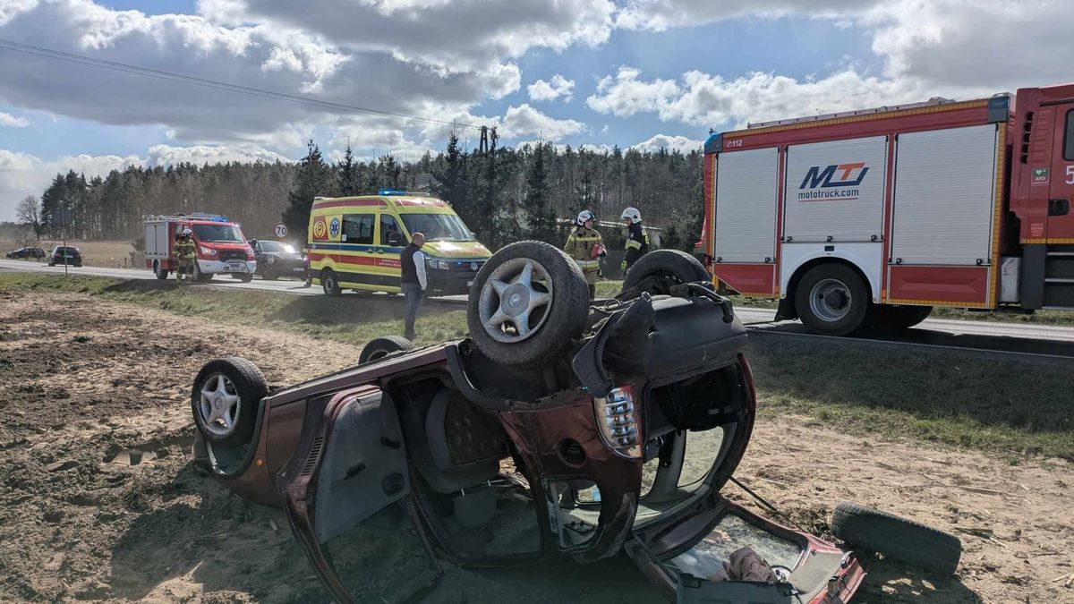 Służby, które przybyły na miejsce, zastały pusty samochód