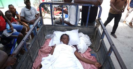 Trzęsienie ziemi na Haiti. Obraz smutku i rozpaczy wśród wielkich zniszczeń