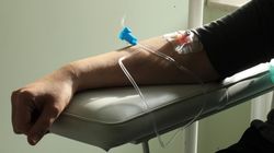 Kroplówka na kaca - co to jest, skutki uboczne, cena