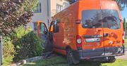 Hrubieszów: Bus uderzył w ogrodzenie posesji, pojazdem podróżowało 8 osób