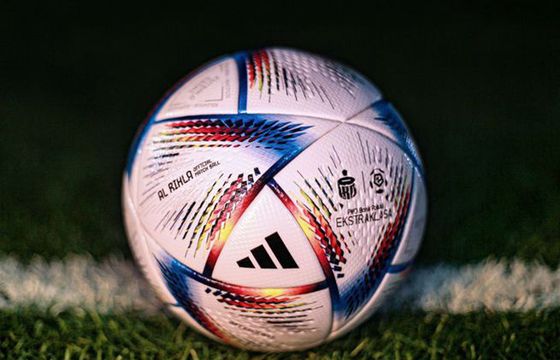 Ekstraklasa wypłaci klubom 20 mln zł więcej. Zmieniono zasady podziału