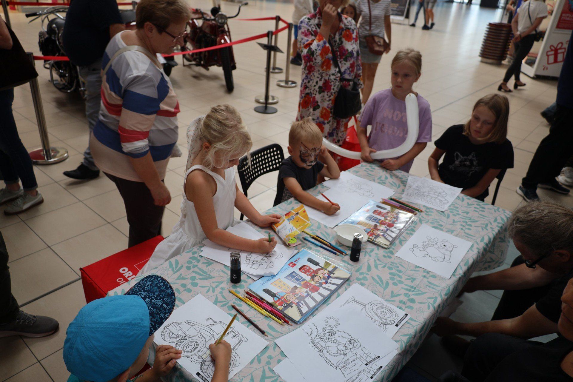 &#34;Powrót do szkoły&#34; w Port Rumia Auchan