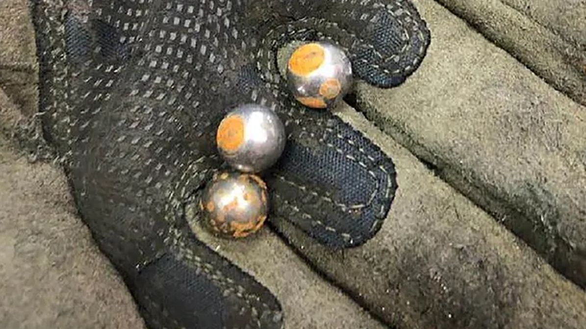 Pogranicznicy mieli znaleźć kule z których strzelano do słupa granicznego