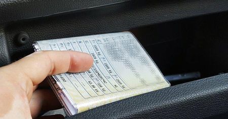 W październiku pojedziemy bez dowodu rejestracyjnego i potwierdzenia OC. Takie są plany