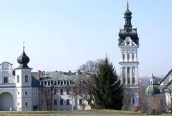 43 księży z koronawirusem. Zarażeni są też organista oraz 14-latek i jego matka