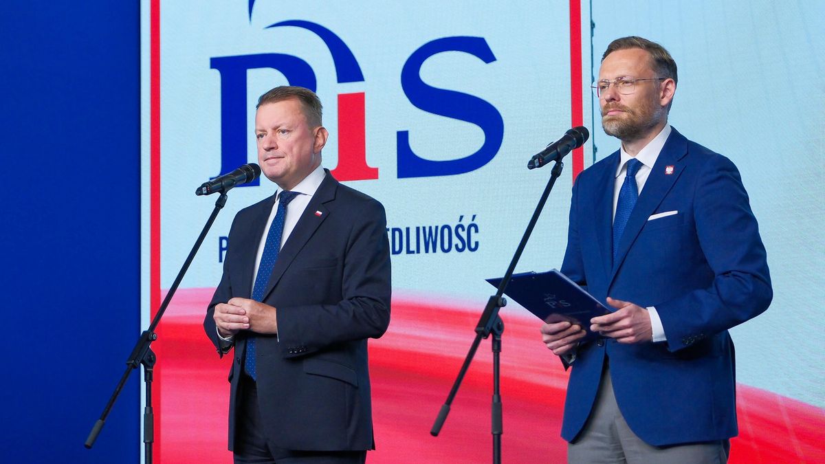 Mariusz B�aszczak, Zbigniew Bogucki
Warszawa, 06.09.2024. Konferencja prasowa w siedzibie Prawa i Sprawiedliwoci w Warszawie, 6 bm. z udzia�em przewodnicz�cego KP PiS Mariusza B�aszczaka (L) oraz pos�a partii Zbigniewa Boguckiego (P) dotycz�ca dzia�a� po odrzuceniu przez Pa�stwow� Komisj� Wyborcz�  sprawozdania finansowego komitetu PiS z wybor�w parlamentarnych 2023 r.  (mm/dw) PAP/Mateusz Marek
Mateusz Marek
konferencja konferencji, Nowogrodzka, partia, PiS, polityk polityka, prasowa prasowej