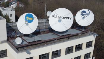 Wielkie zmiany TVN dotkną pracowników. Program odejść i koniec pracy zdalnej