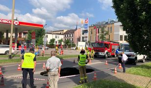 Cieszyn. Niespodzianka jak z koszmaru, wielka dziura w jezdni