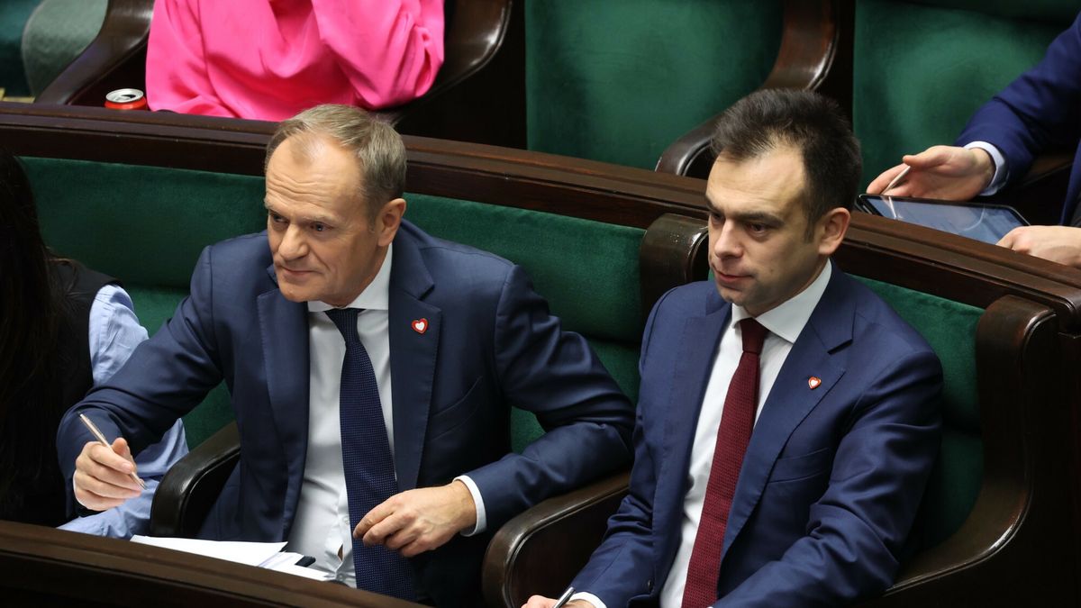 Posiedzenie Sejmu 12 grudnia
12.12.2023 Warszawa 1. posiedzenie Sejmu X kadencji fot Jacek Dominski/REPORTER
N/z: Donald Tusk, Andrzej Domanski
Jacek Dominski/REPORTER