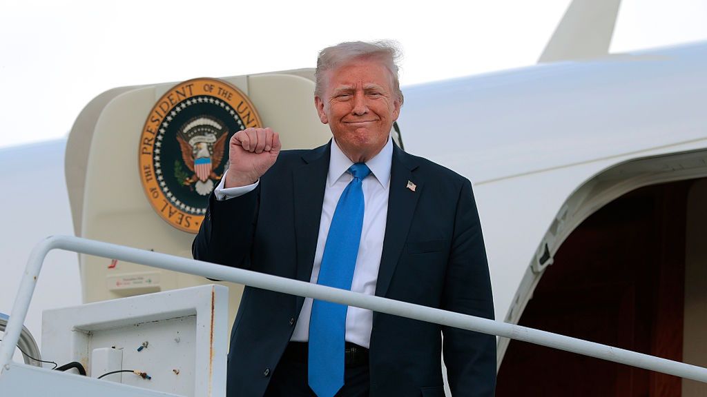 President Trump Addresses University Of Alabama Graduating Class
TUSCALOOSA, ALABAMA - MAY 01: U.S. President Donald Trump disembarks from Air Force One at Tuscaloosa National Airport on May 01, 2025 in Tuscaloosa, Alabama. Trump will be addressing graduating students at the University of Alabama. (Photo by Anna Moneymaker/Getty Images)
Anna Moneymaker