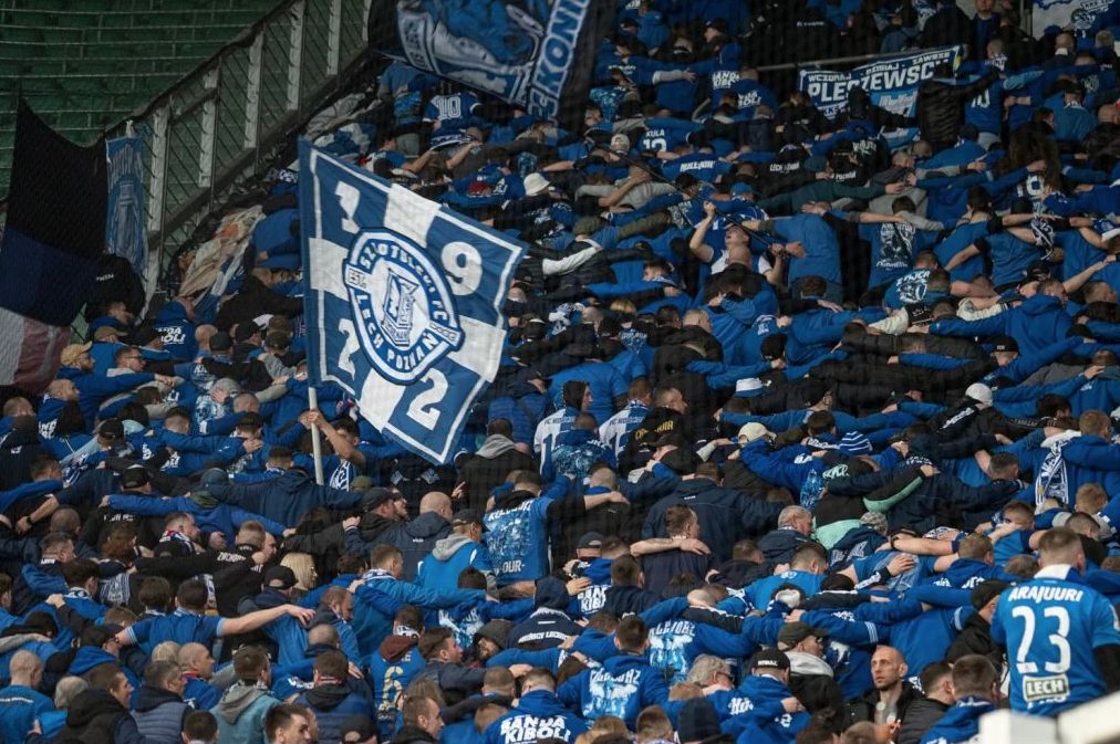 Lech Poznań przyciąga tłumy także na wyjazdach – imponujące liczby w sezonie 2024/2025
