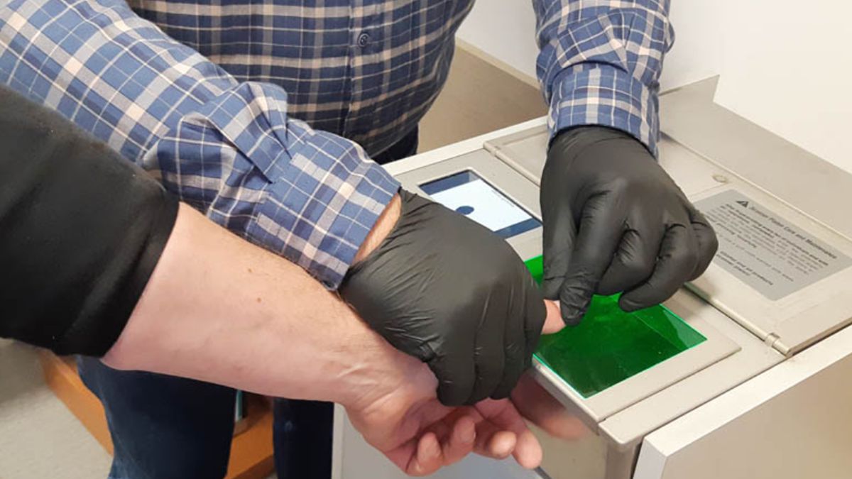 Policja zatrzymała Gruzina i przekazała Straży Granicznej.