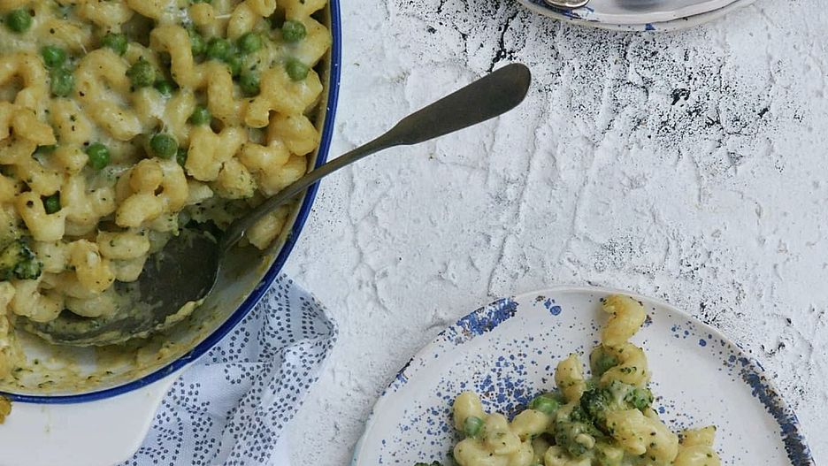 Makaron mac&cheese z groszkiem i brokułem