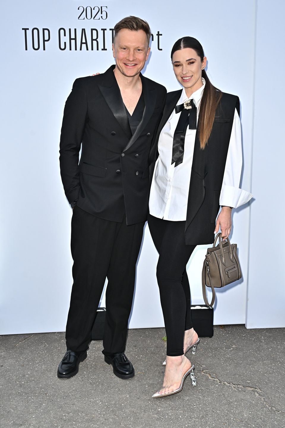 Jakub Wesołowski z żoną 