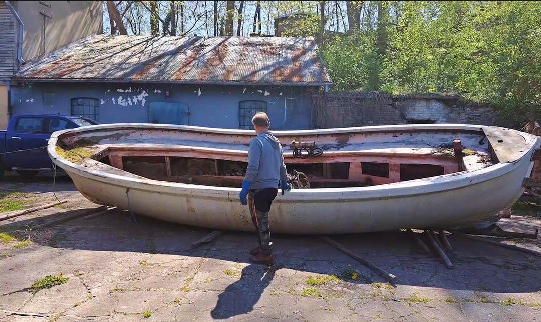 Jezioro Gardno. Rybacy pakują sprzęt. Połowów już nie będzie