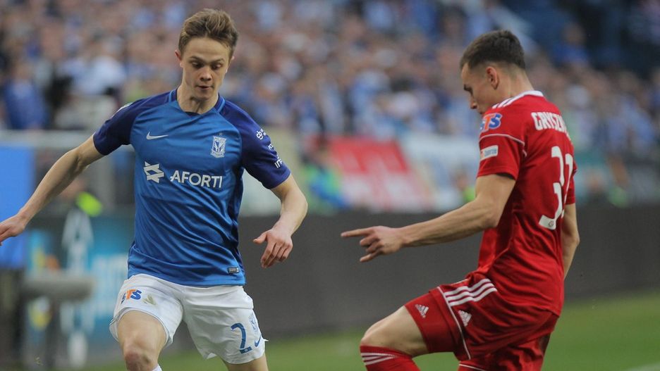 Robert Gumny przez 5 lat grał w FC Augsburg. Teraz jest wolnym zawodnikiem.