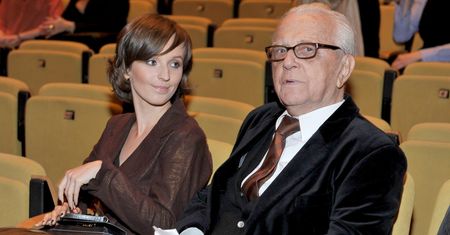 Miała 25 lat, kiedy poślubiła starszego o SZEŚĆ DEKAD aktora. Jak dziś wygląda i co robi Kamila Łapicka? (ZDJĘCIA)