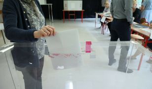 Co zabrać do lokalu wyborczego na wybory do europarlamentu? Praktyczny poradnik