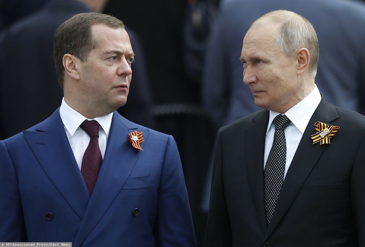 Dmitrij Miedwiediew i Władimir Putin