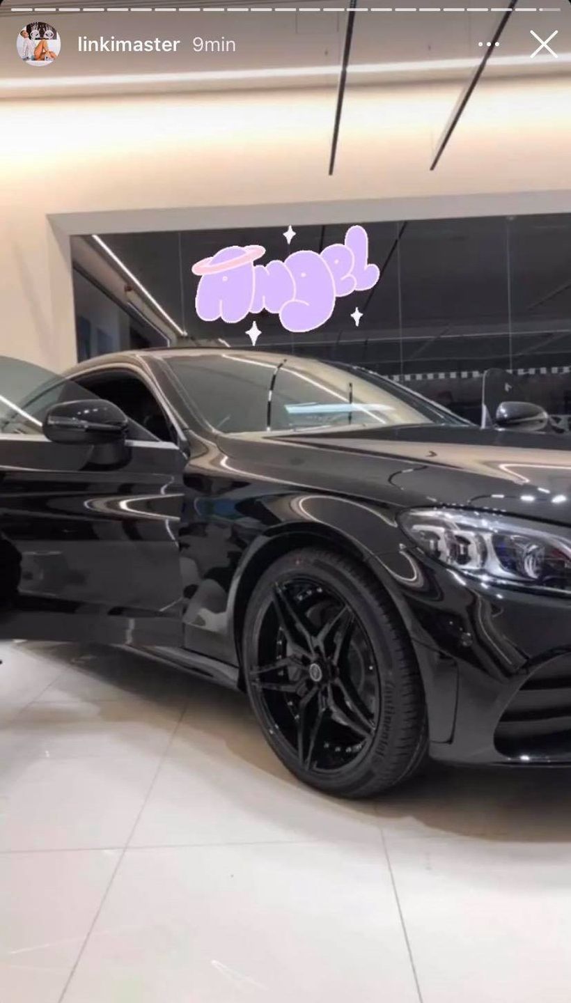 Marta Linkiewicz kupuje auto