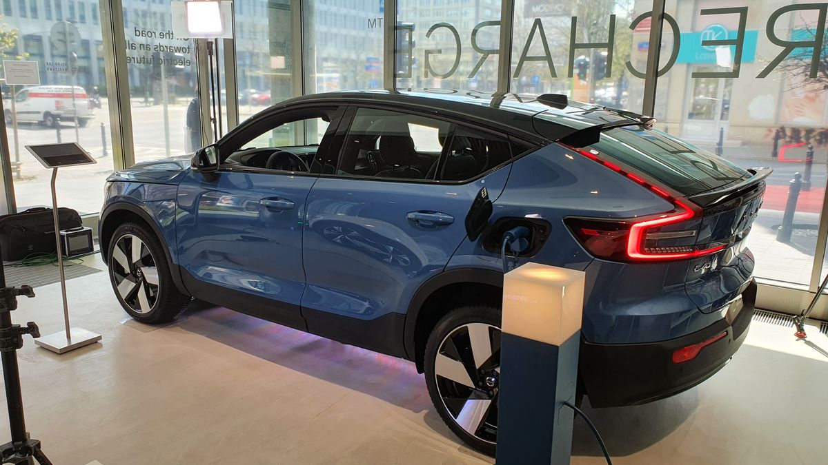 Po raz pierwszy na samochodzie produkcyjnym zamontowano opony wielosezonowe, które mieszczą się w klasie A jeśli chodzi o opory toczenia.