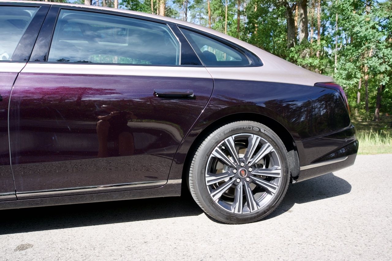 Hongqi H9