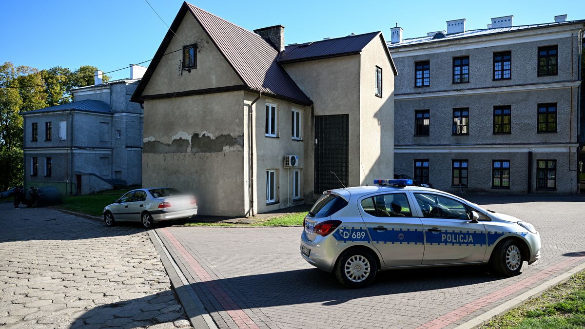 Zabójca uciekł ze szpitala. Funkcjonariusze SW skazani (na zdjęciu: szpital w Radecznicy, z którego uciekł Bartłomiej  B.)