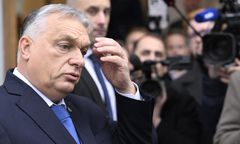 Brat Orbana zamieszany w skandal. W tle zagraniczna podróż