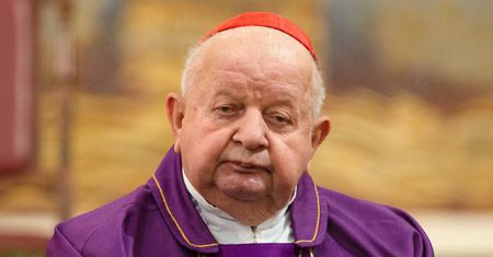 Watykan zbadał działalność kard. Dziwisza. Jednoznaczna ocena