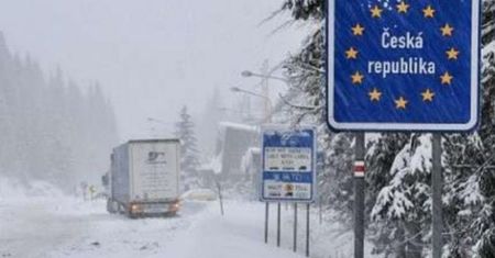Niektóre auta już nie przejadą. Czesi zamknęli dla nich drogę przy granicy