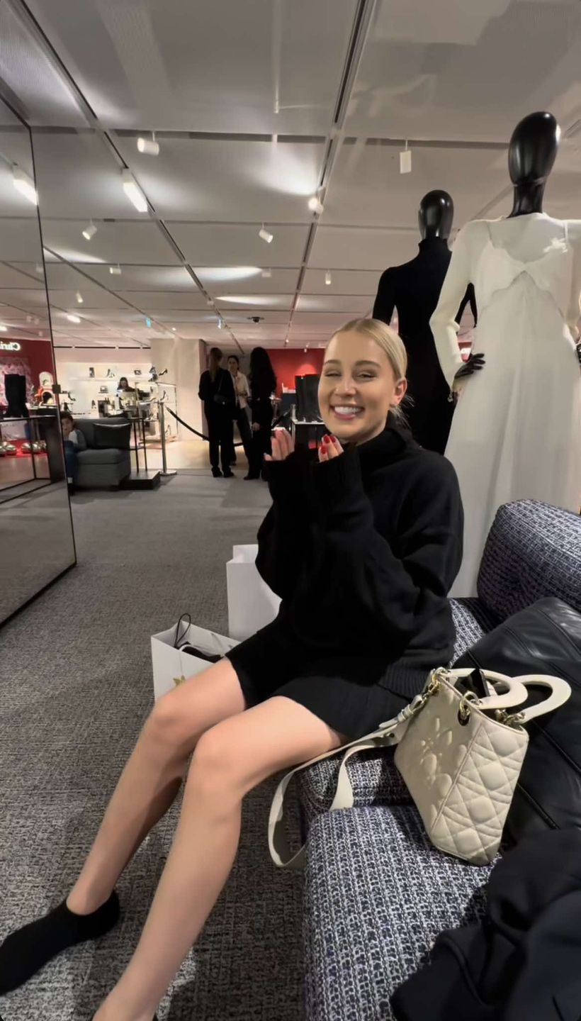 Andziaks relacjonuje ekskluzywne zakupy w Paryżu