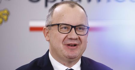 Adam Bodnar poznał miłość życia, gdy znalazł się na zakręcie. Tak Magdalena wyglądała na ślubie (FOTO)