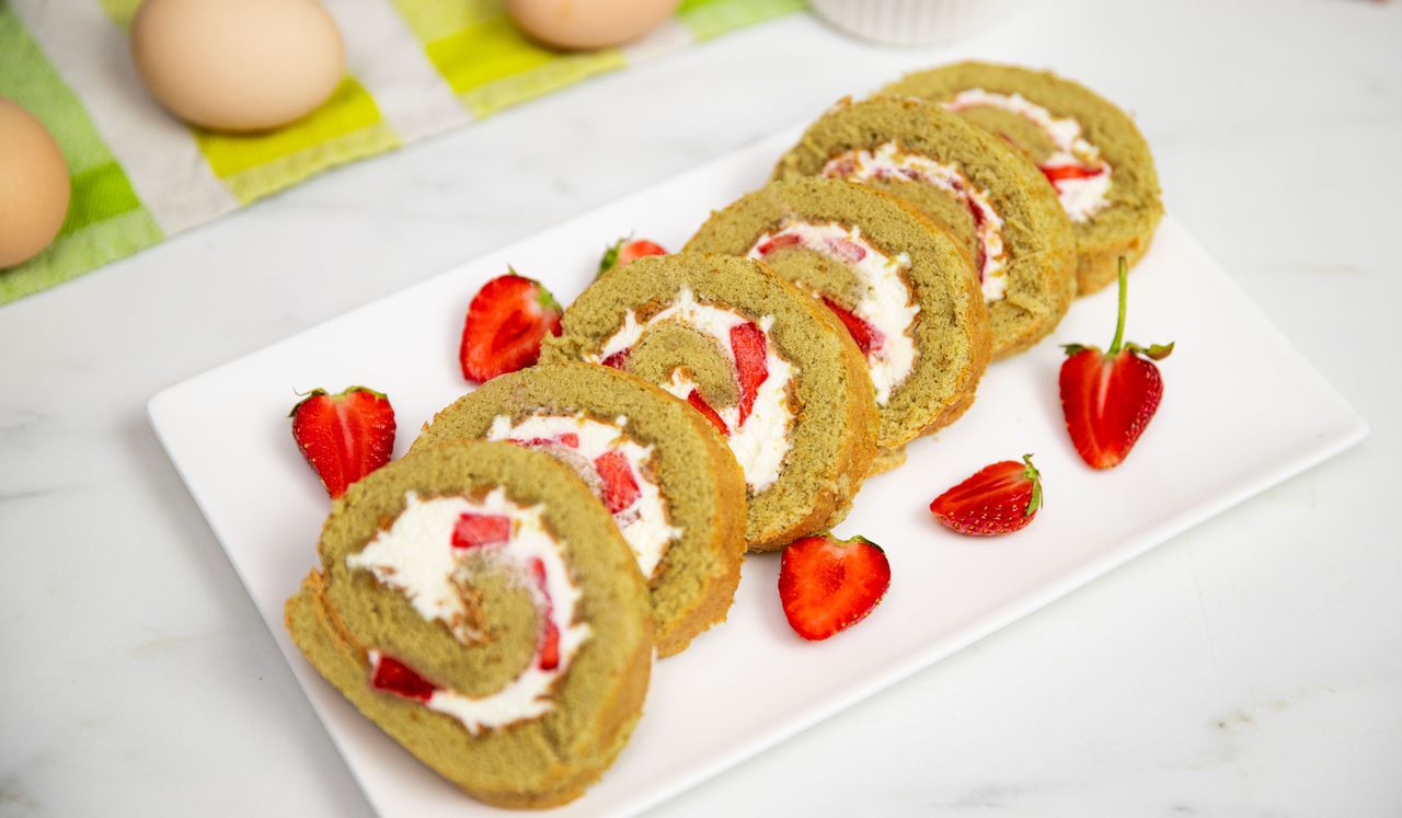 Ta rolada musi pojawić się wiosną na stole. Każdy będzie nią oczarowany