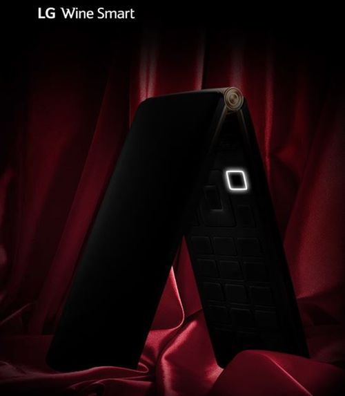 W skrócie: LG Wine Smart, HTC One (M8) Champions League edition i (nie)wystający aparat iPhone'a 6 2