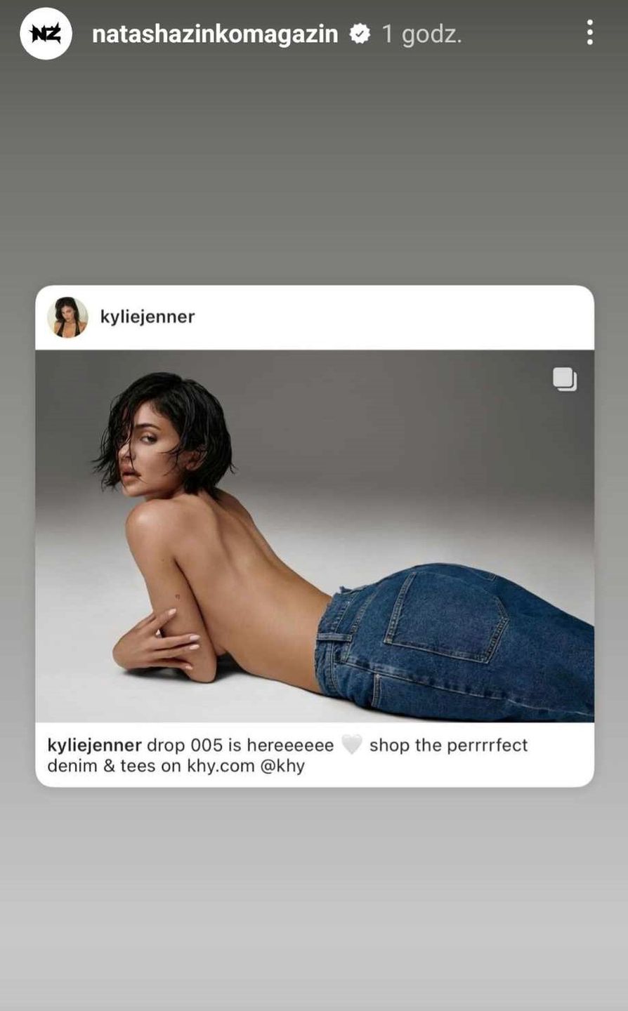 Kylie Jenner pozuje topless