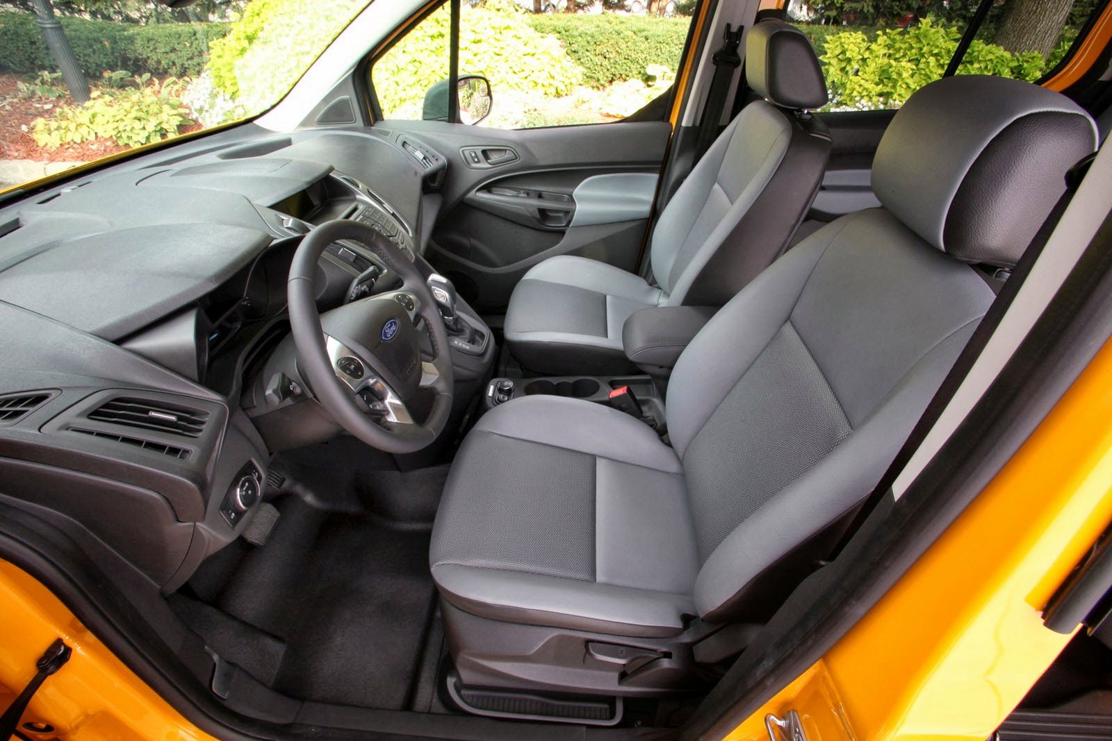 Ford introduces the 2014 Transit Connect Taxi, prioritizing passenger and cargo space, livery-duty durability and low operating costs.
