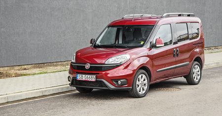 Fiat Doblò 2.0 MultiJet Lounge - zdjęcia