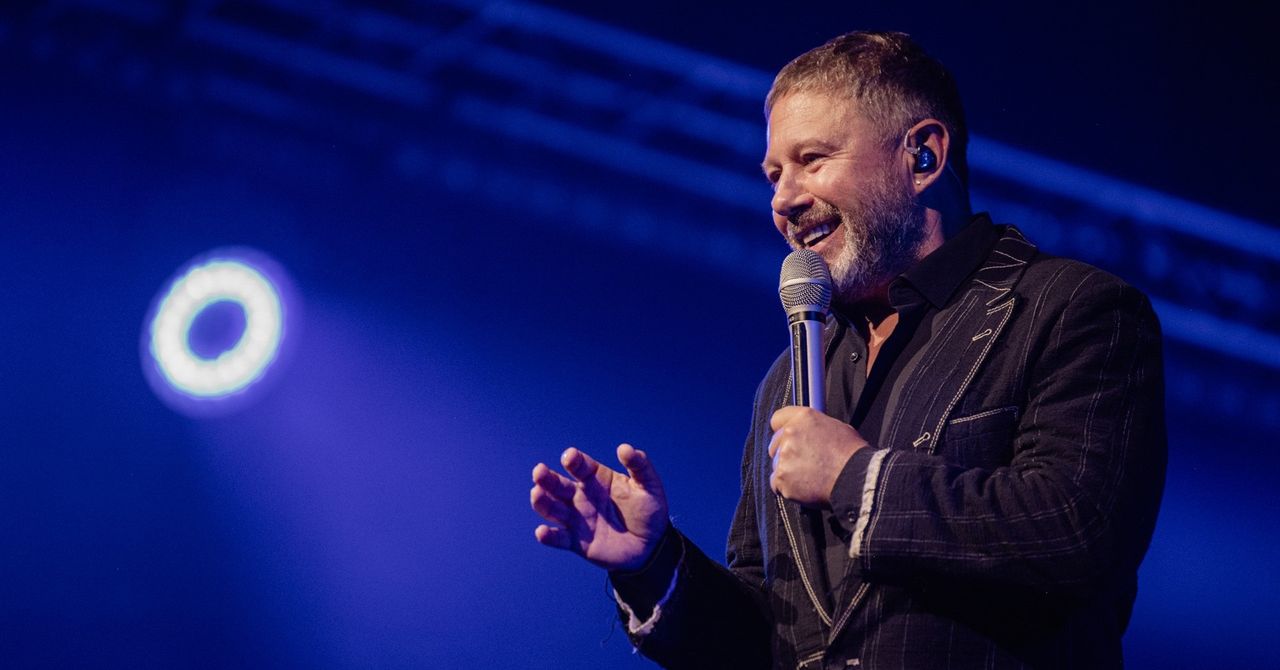 Białystok: Koncert Andrzeja Piasecznego. Wybrzmiały największe przeboje artysty