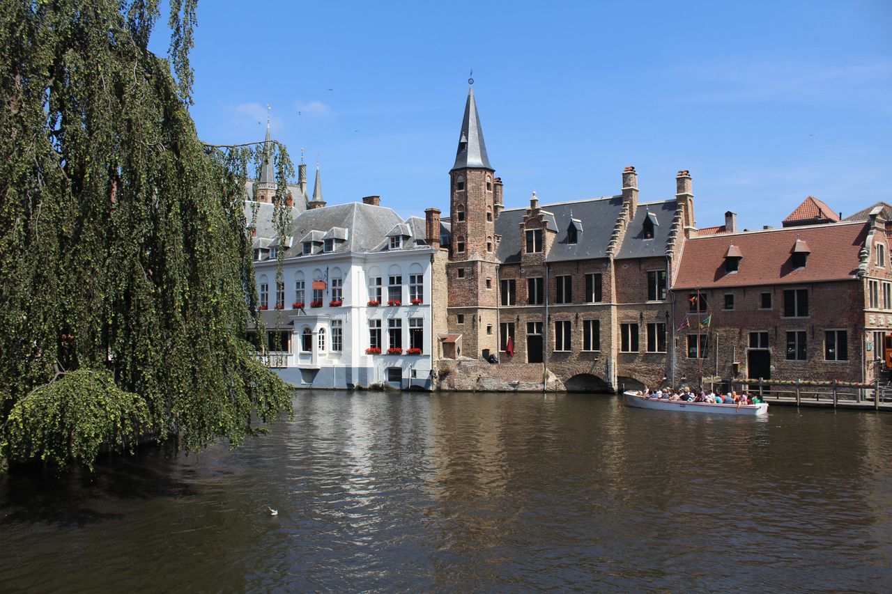 Belgia. Brugia – miasto zjawiskowych kanałów i artystów